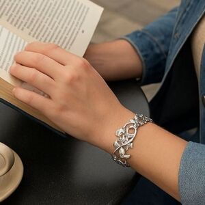 Coro 7" Bracelet Silver Floral Link Icy Blue Rhinestones Vtg